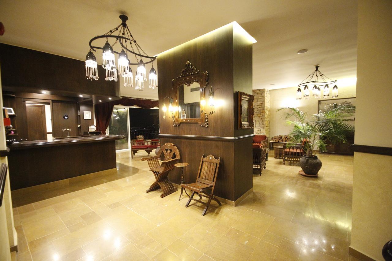 Quartier Suisse Hotel บรามมานา ภายนอก รูปภาพ